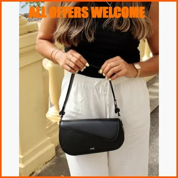 Vegan Leather Adjustable Shoulder Bag with Magnetic Closure